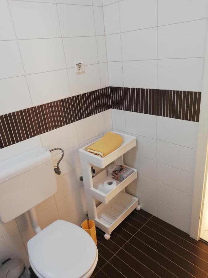 Yellow Room Guesthouse دوبروفينك المظهر الخارجي الصورة